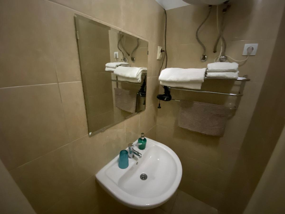 Monolit Budapest Center Guesthouse מראה חיצוני תמונה