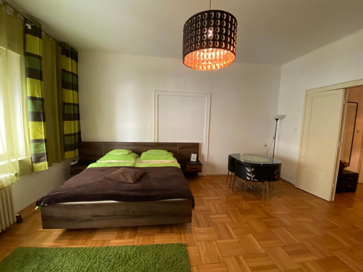 Monolit Budapest Center Guesthouse מראה חיצוני תמונה