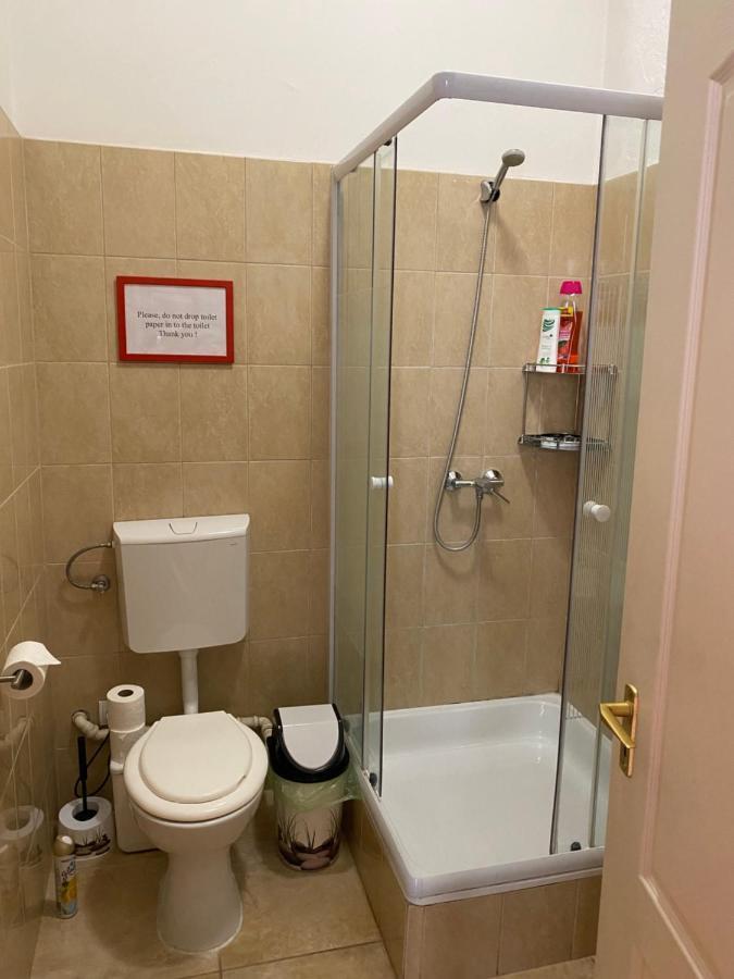 Monolit Budapest Center Guesthouse מראה חיצוני תמונה