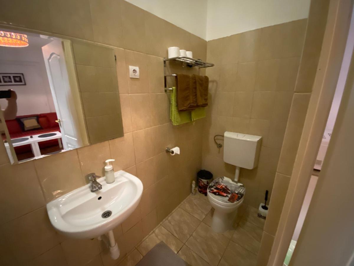 Monolit Budapest Center Guesthouse מראה חיצוני תמונה