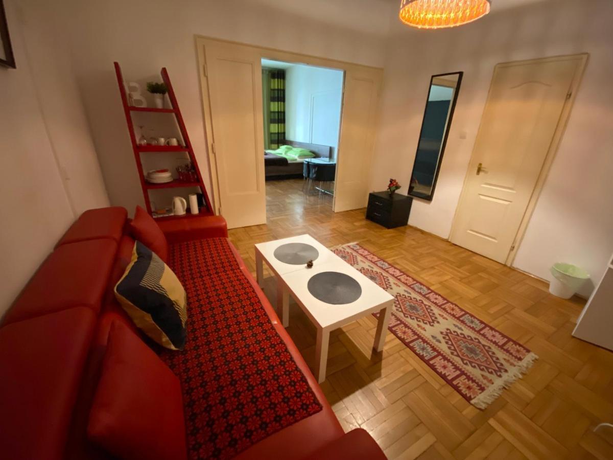 Monolit Budapest Center Guesthouse מראה חיצוני תמונה