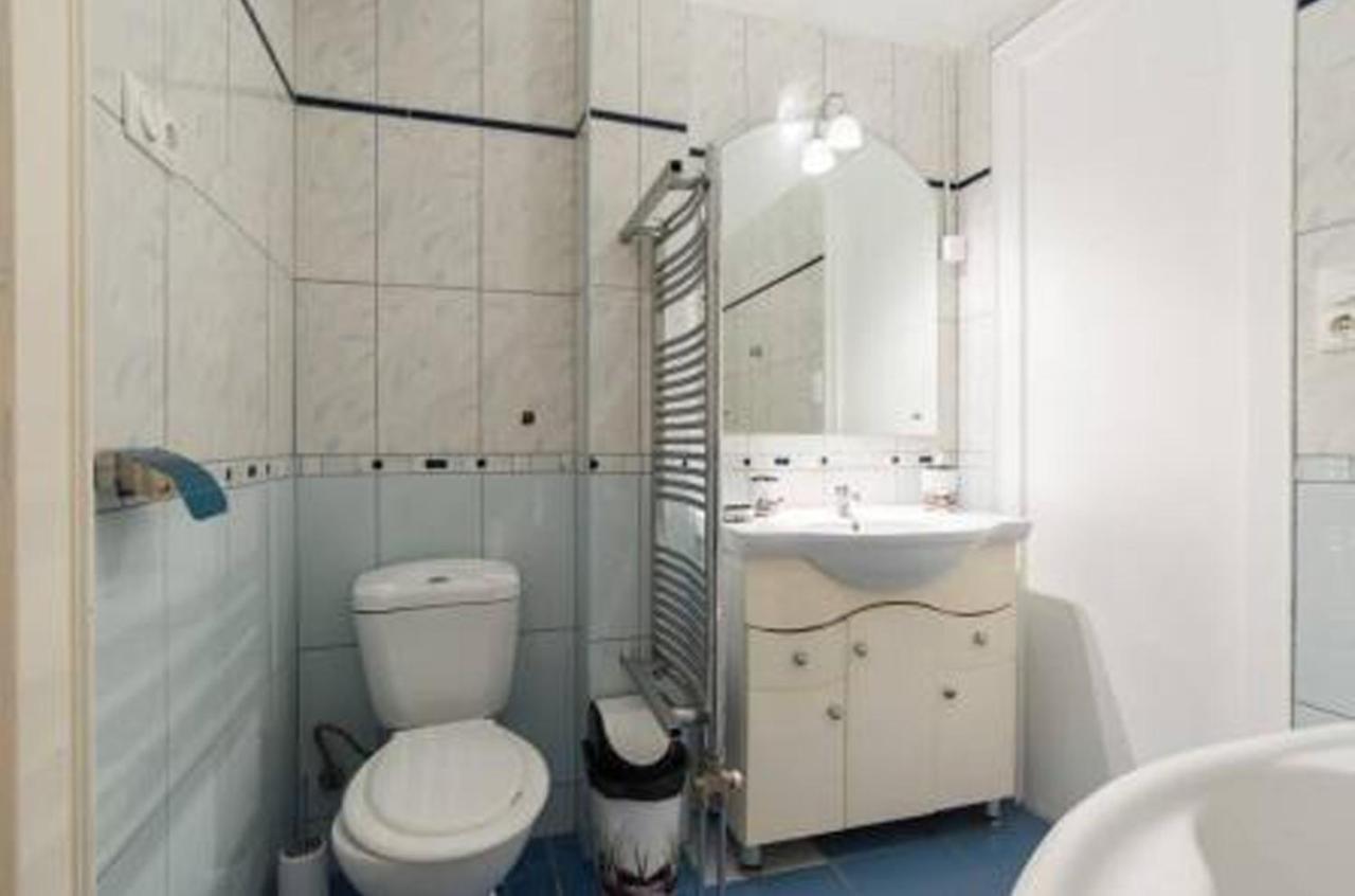 Monolit Budapest Center Guesthouse מראה חיצוני תמונה